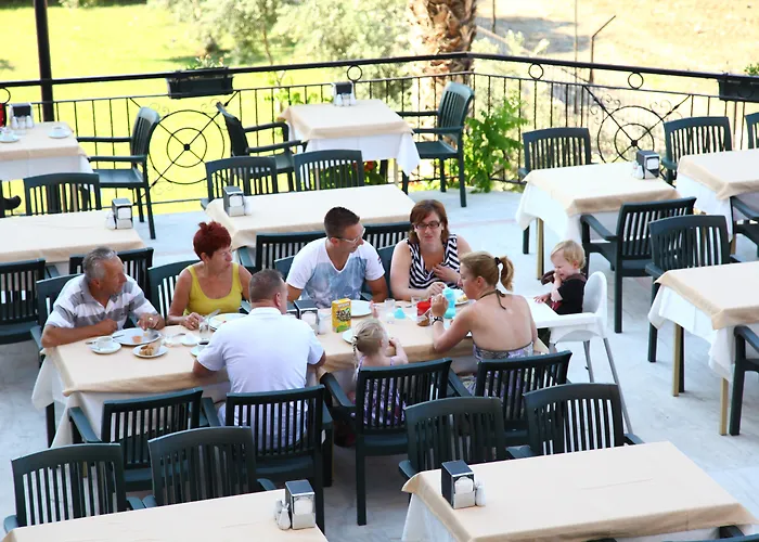 Pelin Hotel 3*