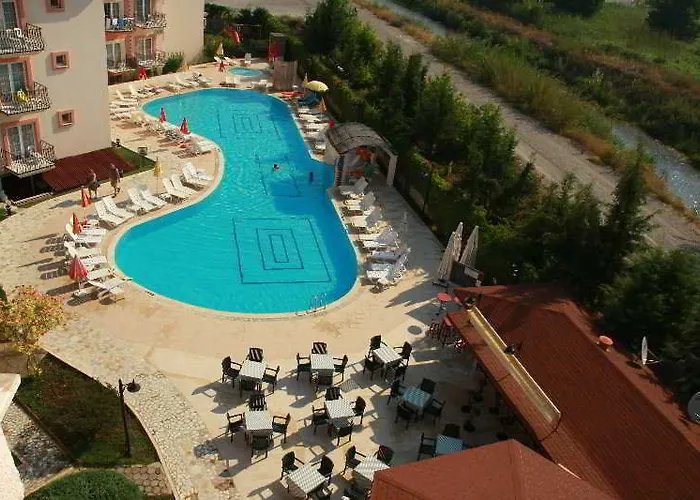 Hotel Pelin 3*